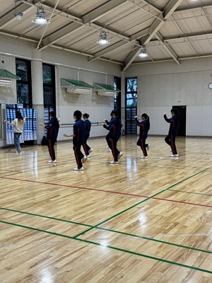 071114　ハングル授業　ダンス02